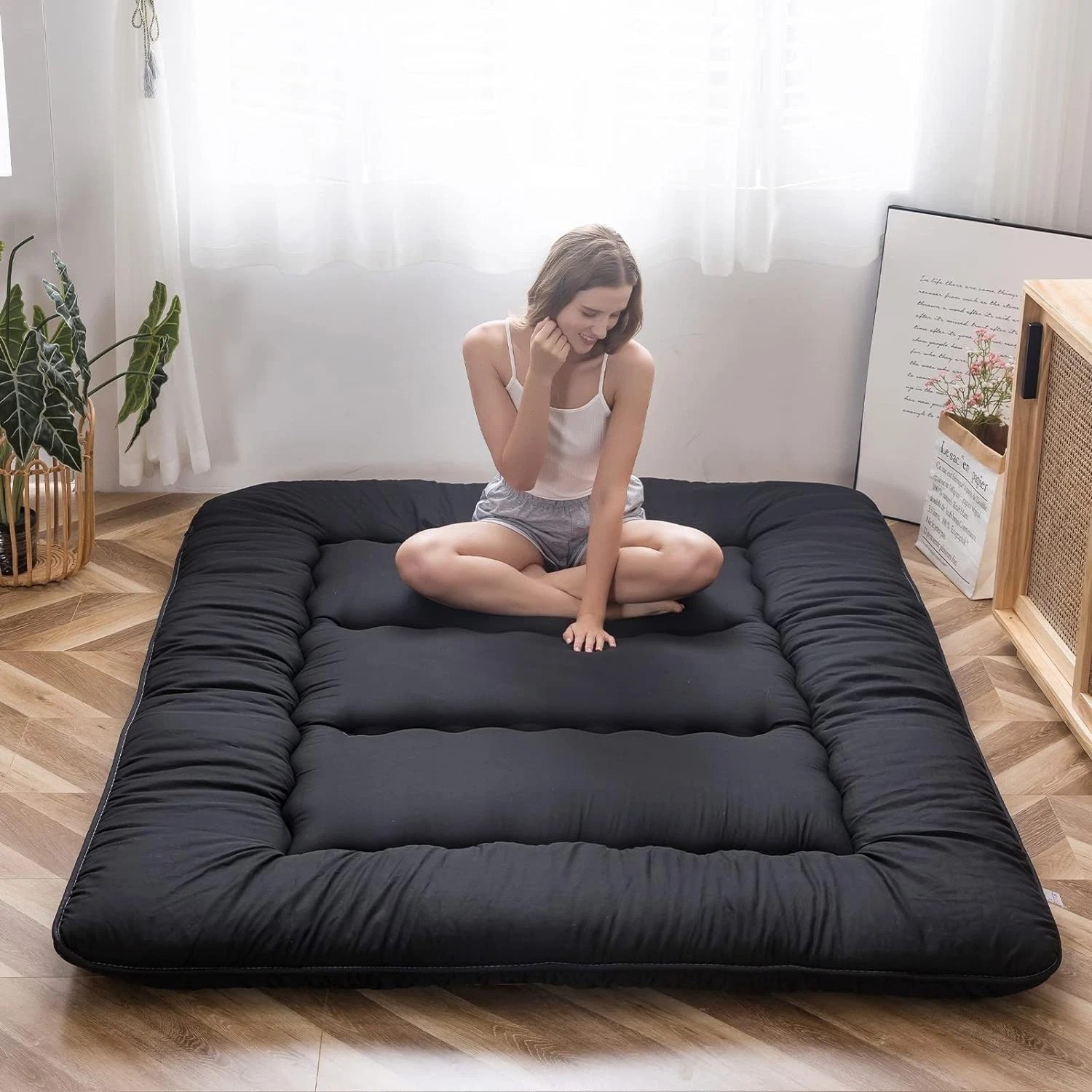 Durable 4-Inch Tatami Mattress – Lightweight Black Futon for Kids & Adults