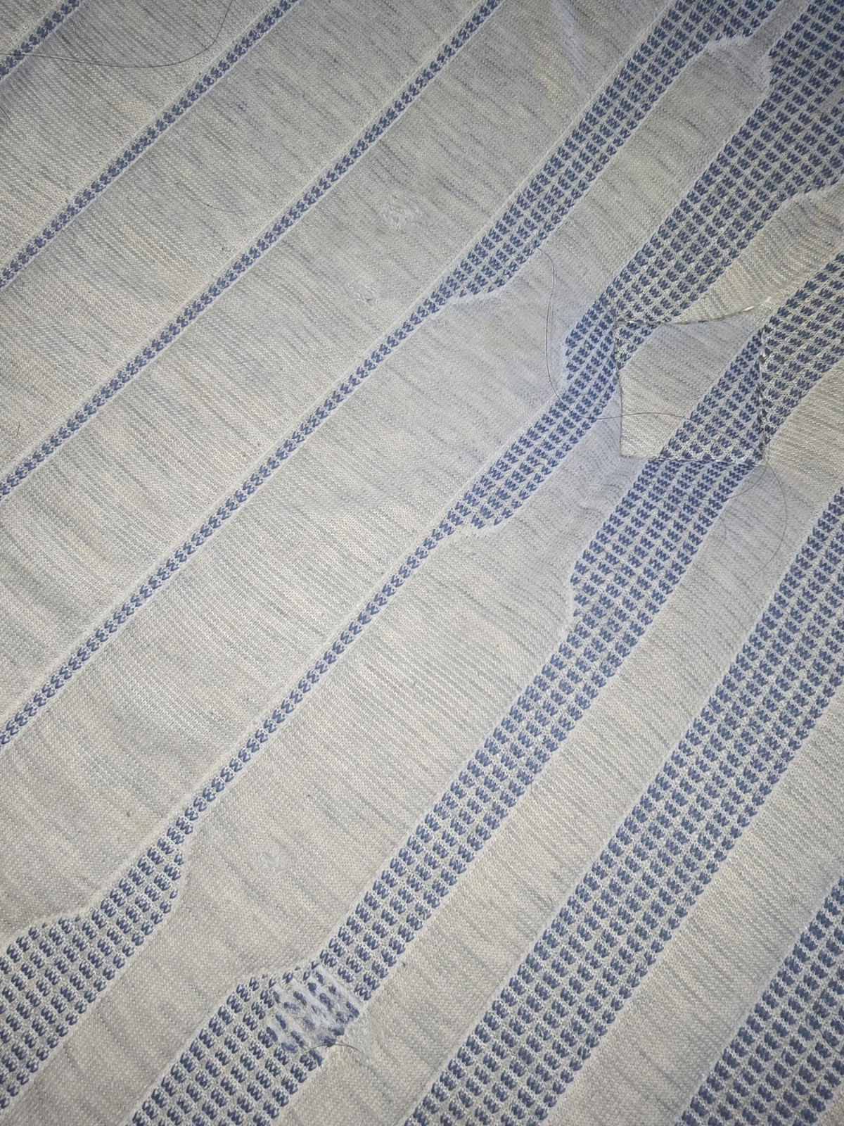Kevin Charles By Sealy Signature 13″ Medium Tight Top Mattress