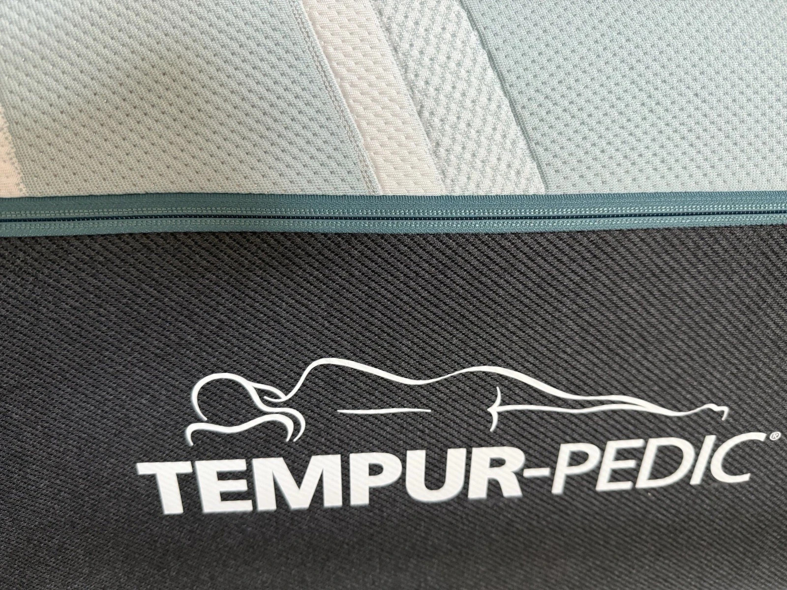 TempurPedic LUXE ADAPT SOFT 2.0 QUEEN MATTRESS NEW CLEARANCE FAST SHIPPING