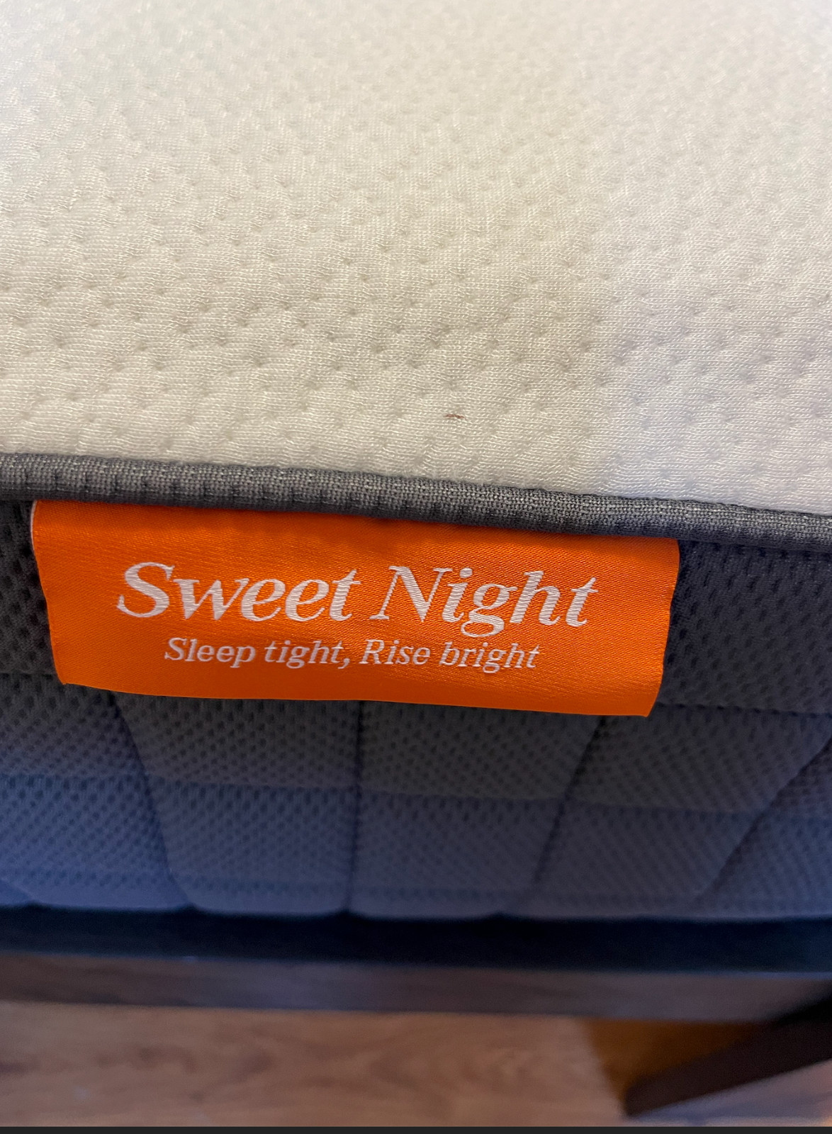 Sweetnight Queen Mattress 12″ Pillow-Top Cooling Medium-to-Firm Gel Memory Foam