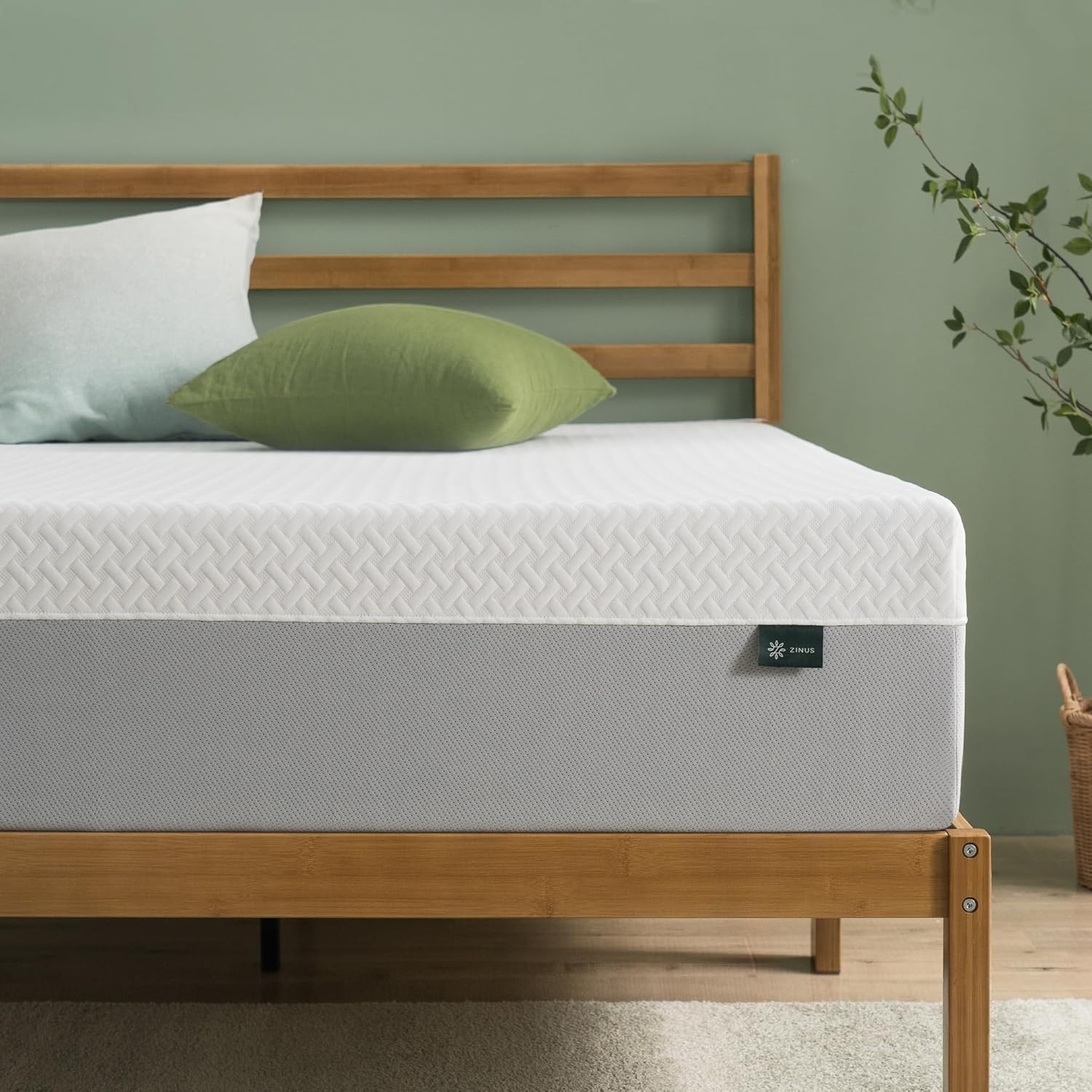 Airflow Memory Foam Mattress, Queen Size, Fiberglass Free