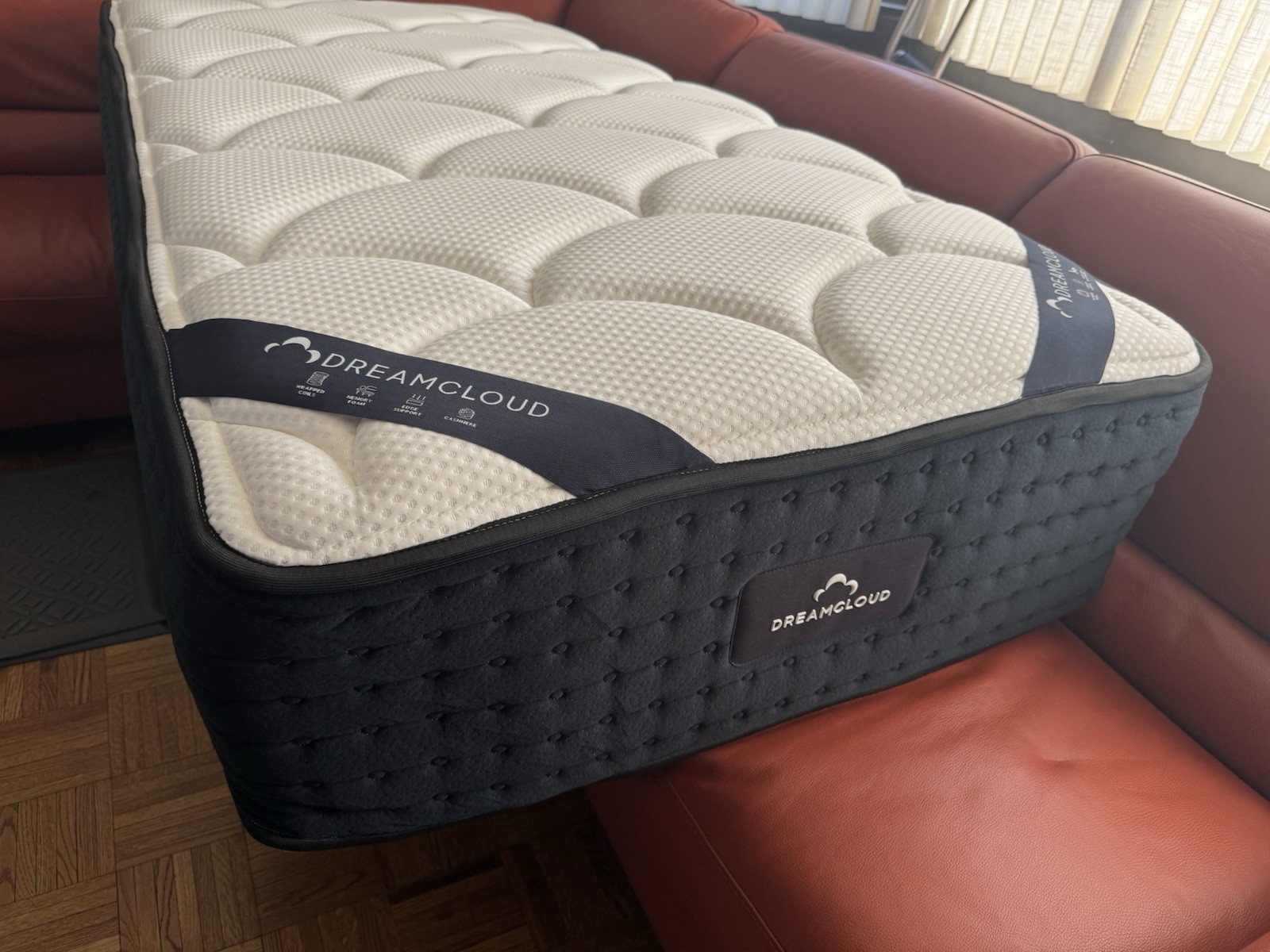 DreamCloud The DreamCloud 38×75 Medium Firm Innerspring 14in Edge Support