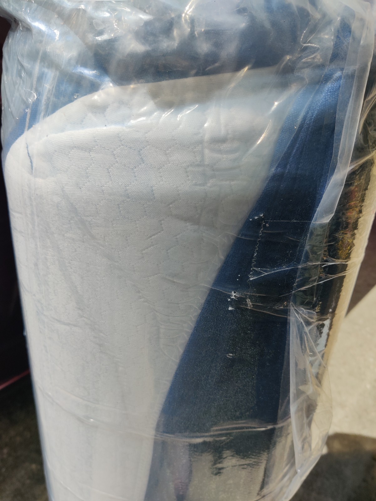 MOLBLLY Gel Memory Foam Mattress (*TRUE SIZE UNKNOWN*) – LOCAL ONLY
