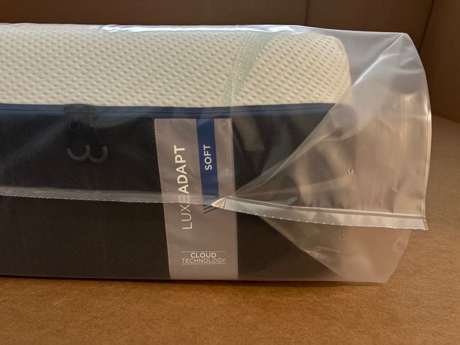 Tempurpedic LuxeAdapt Soft Twin XL Mattress Luxe Adapt MSRP $4199
