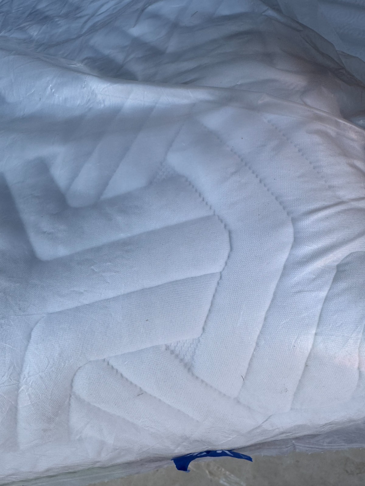 Tempur-pedic mattress Tempur-Flex Prima Hybrid Twin XL/ Split King ex-display.