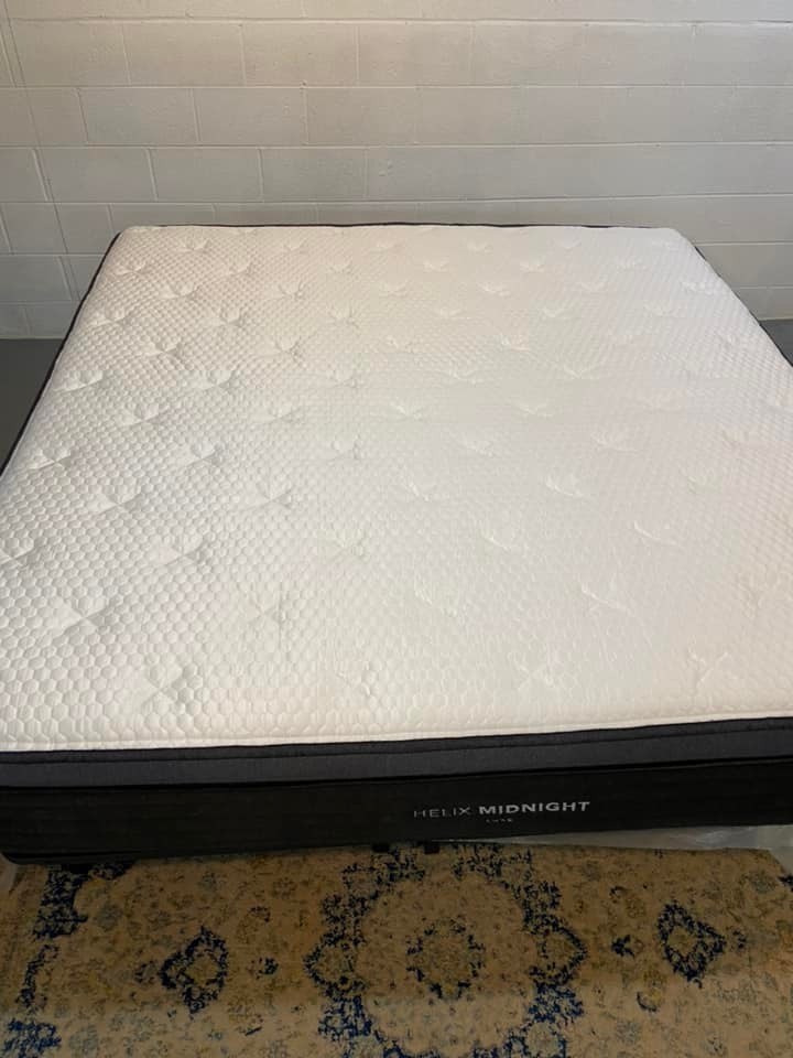 Helix Midnight Luxe Queen Size Mattress