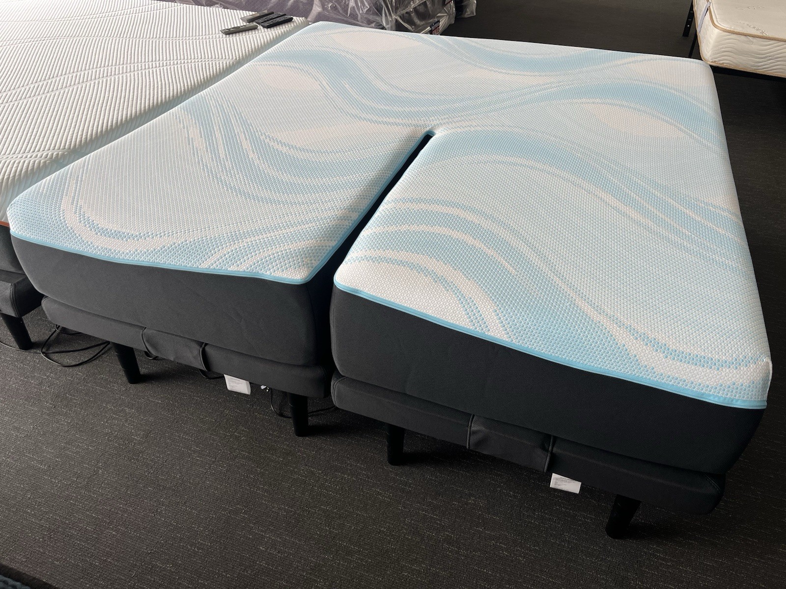 TempurPedic LuxeBreeze 2.0 Medium Hybrid Split Head King Mattress+ ProSmart Base