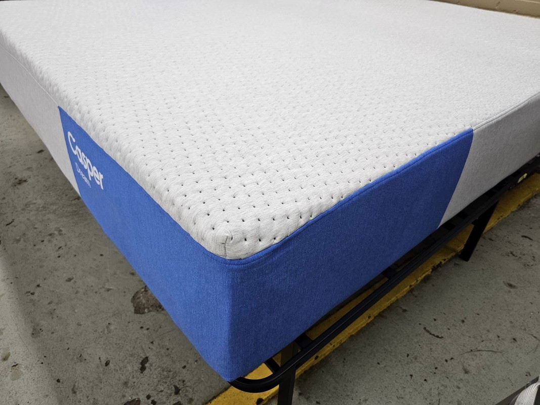 Casper Dream Hybrid Mattress KING / FREE Delivery