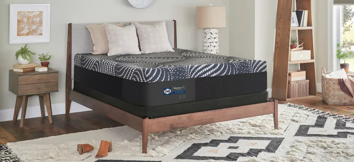 New Queen Sealy Posturepedic Plus Hybrid Albany Medium Mattress