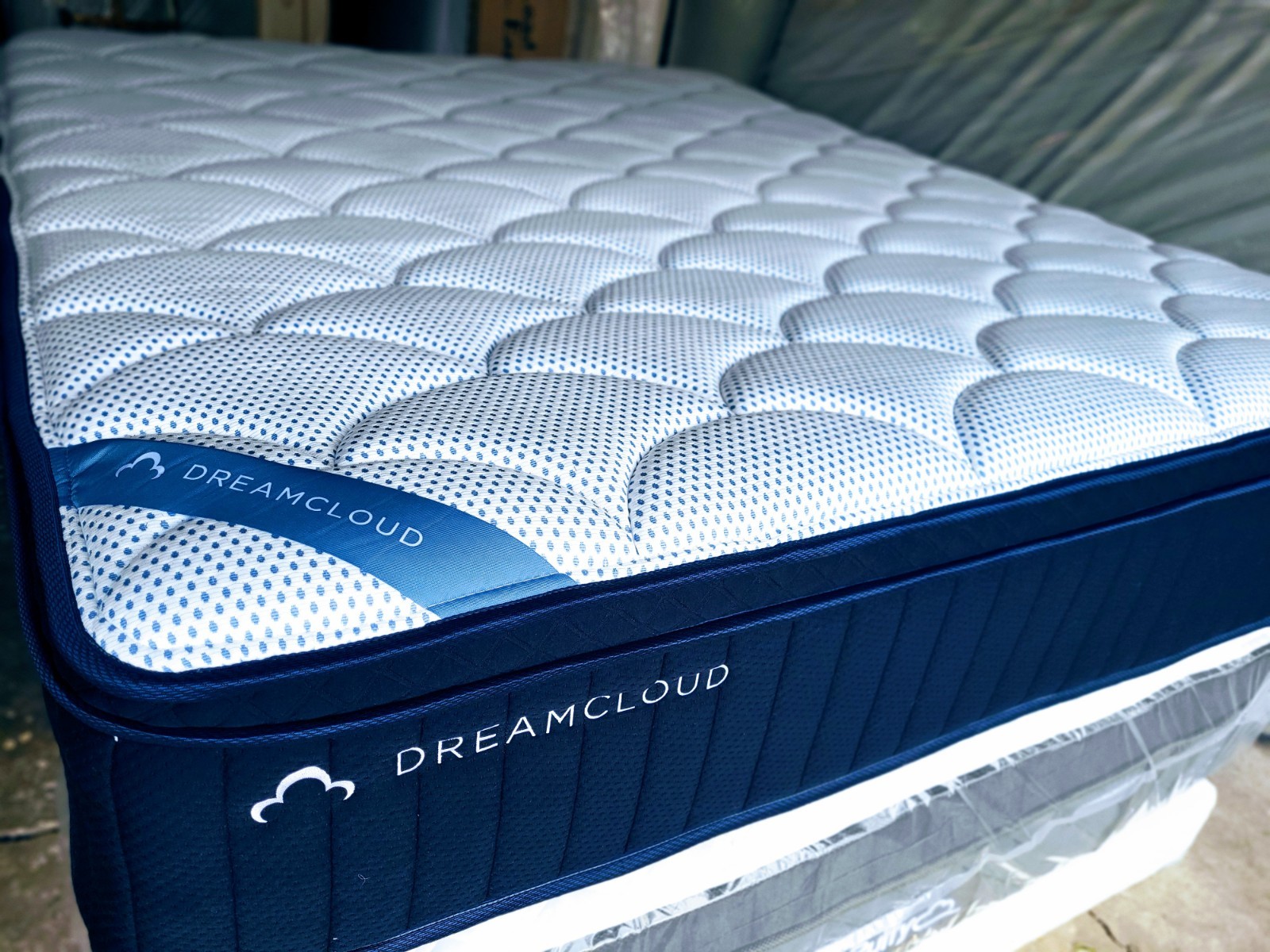 DreamCloud California King Size Mattress, 🤴 70% Discount Come Get It🛌🚗