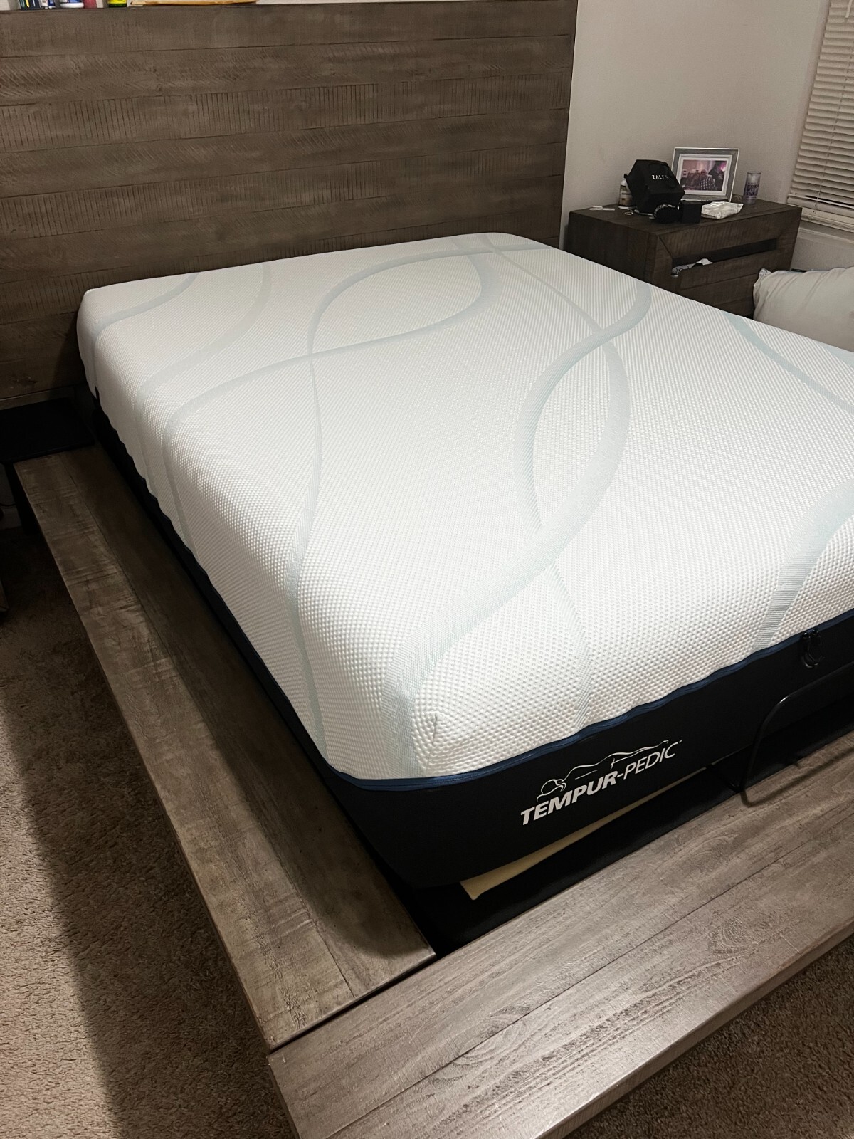 Queen size mattress Tempur-Pedic