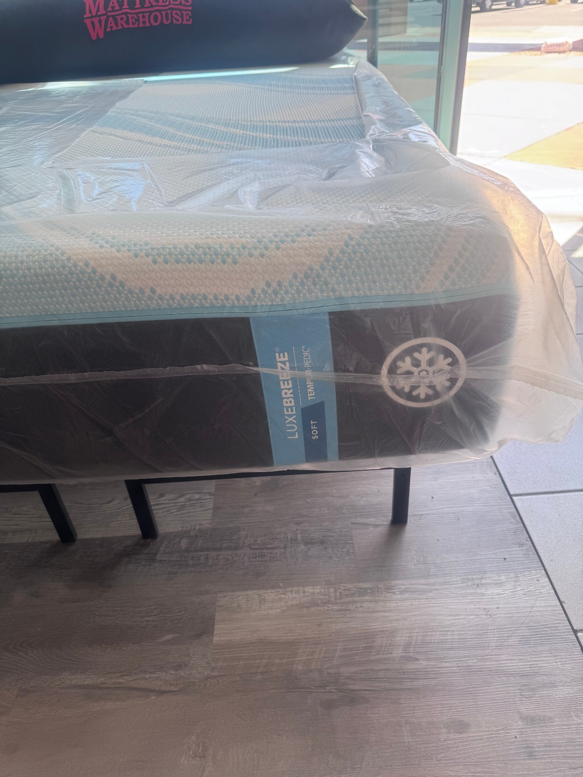 TEMPURPEDIC LUXEBREEZE SOFT QUEEN MATTRESS-MSRP$4900