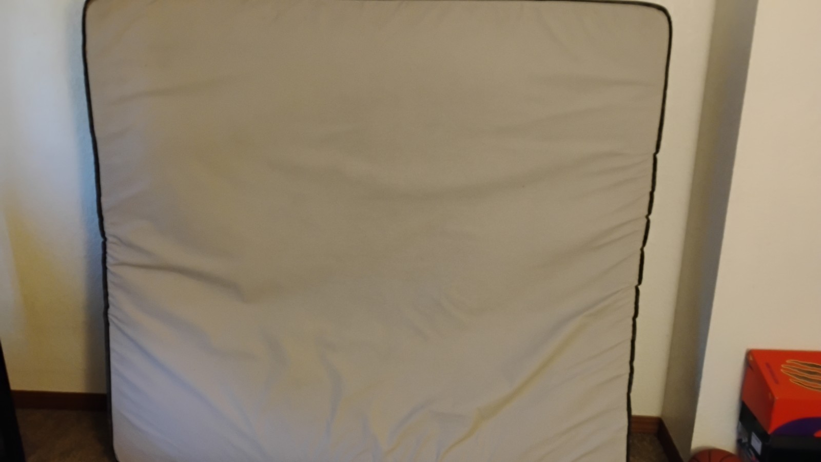 Tempur-Pedic PressureSmart Cold Foam King Mattress Firm White