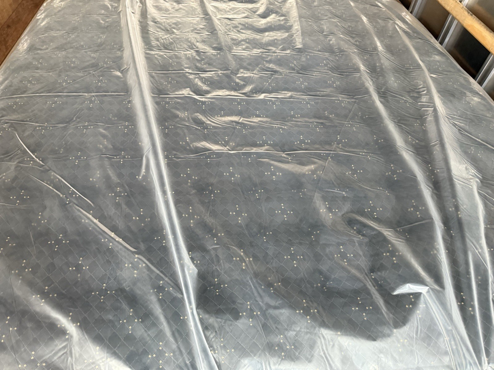 SIMMONS BEAUTYREST BLACK KING SERIES 4 PILLOWTOP MEDIUM 2025 MATTRESS NEW