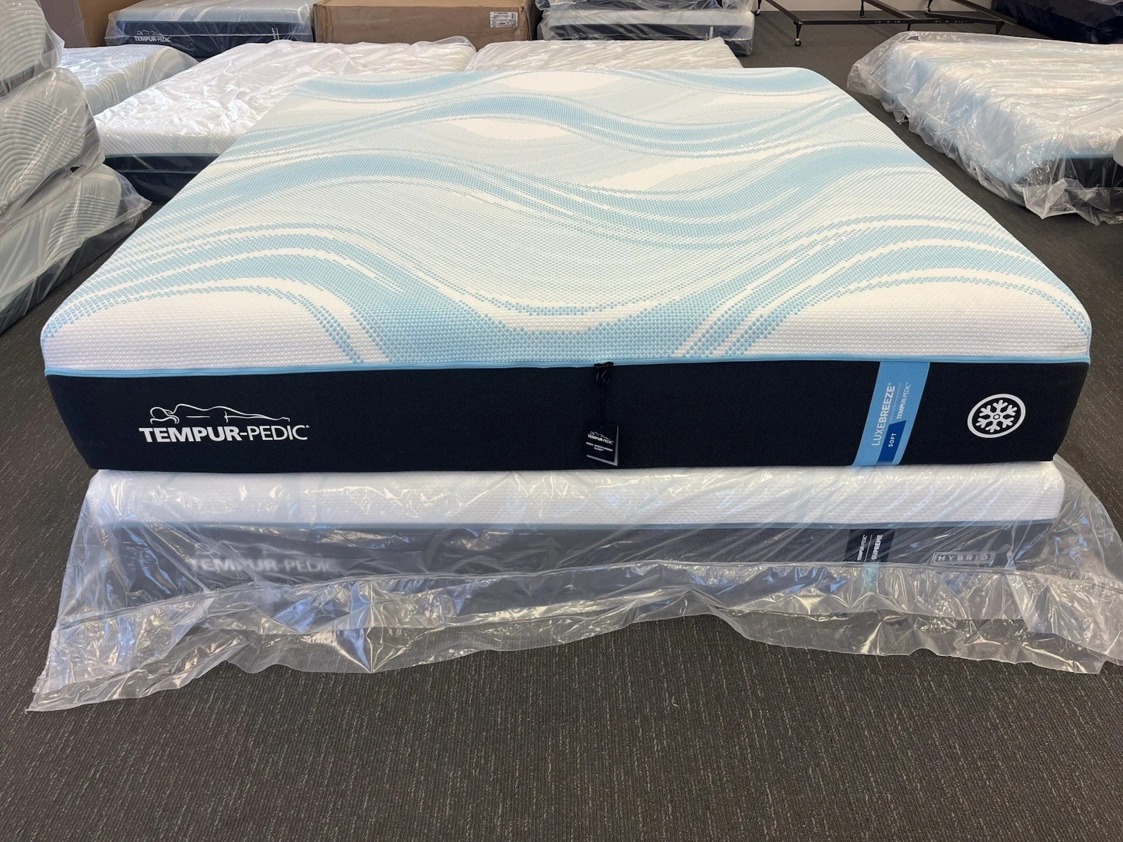 TEMPURPEDIC LUXEBREEZE 2.0 SOFT – KING MATTRESS – BRAND NEW