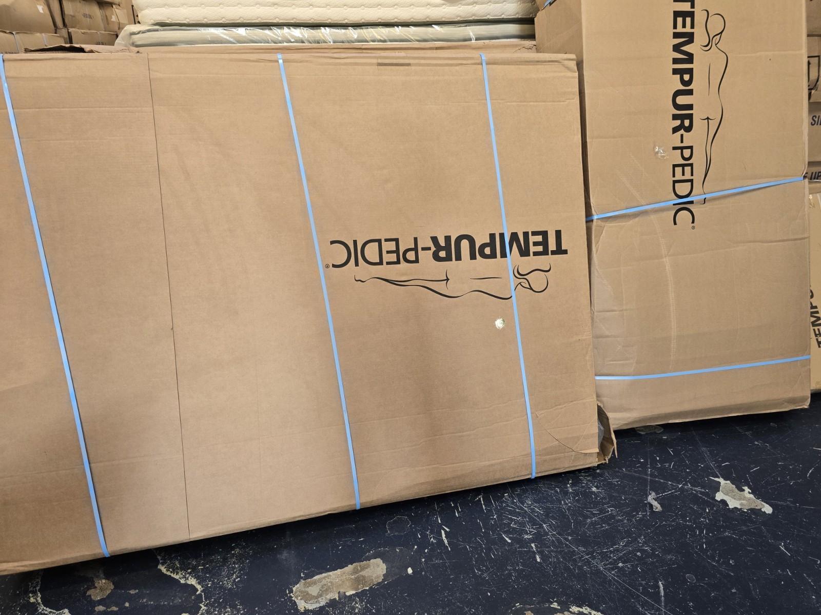 Brand New Tempur-Pedic 2.0 LuxeAdapt Medium Hybrid QUEEN SIZE Sealed Inside Box