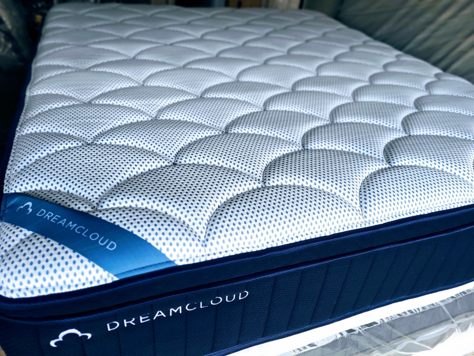 DreamCloud California King Size Mattress, 🤴 70% Discount Come Get It🛌🚗