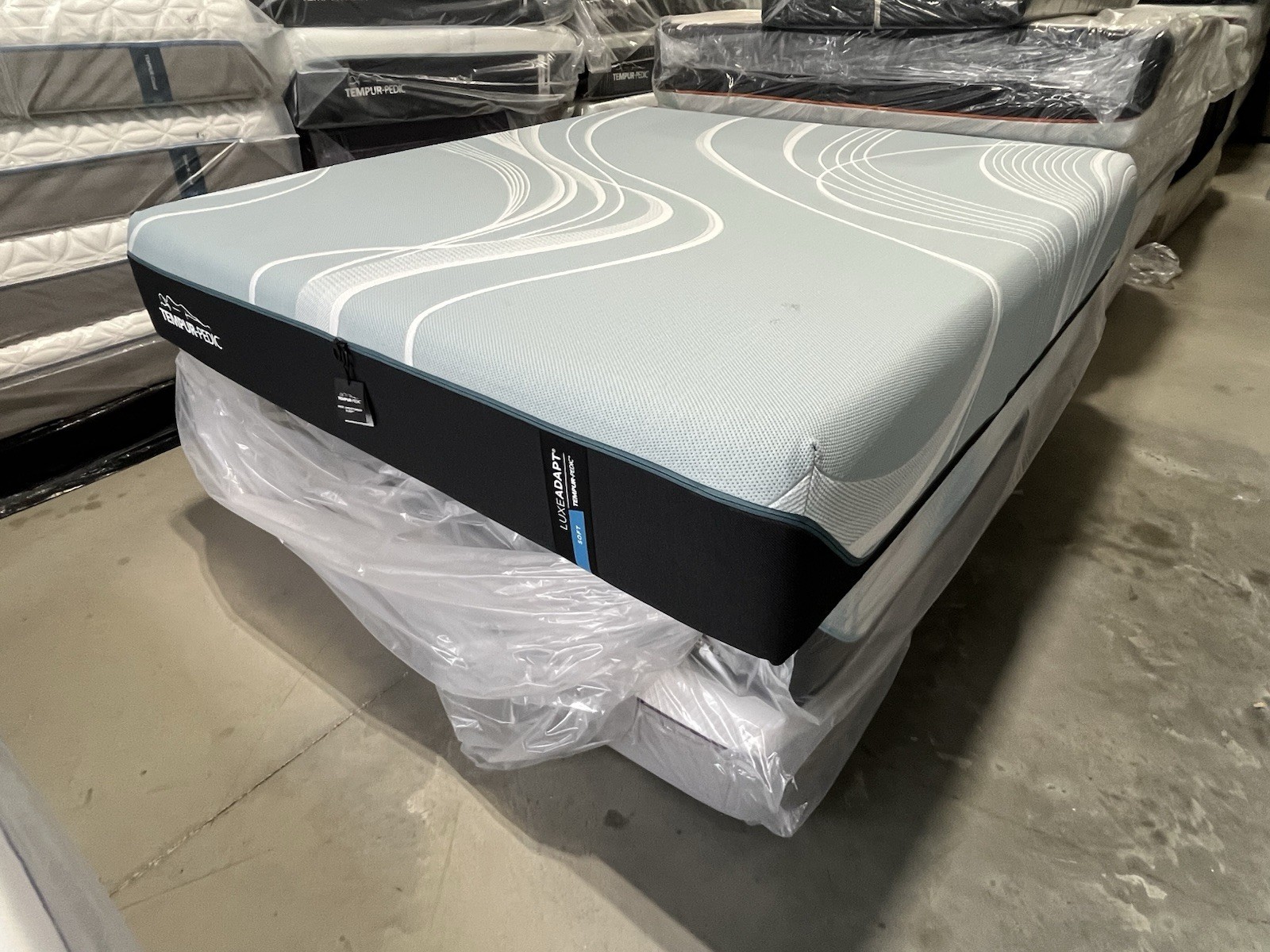 New Tempurpedic LuxeAdapt Soft 2.0 Queen Mattress $4,699 Free Shipping