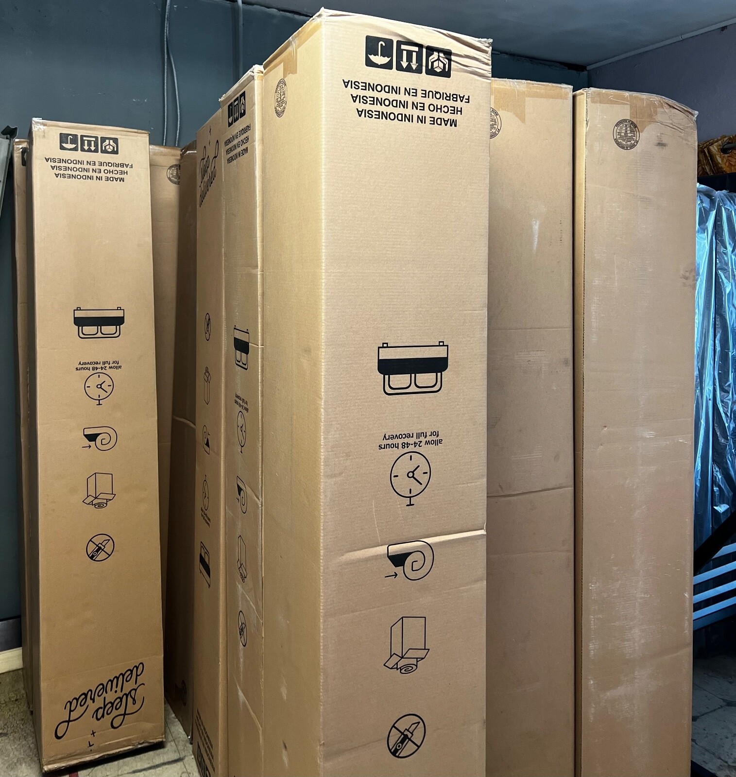 Brand New 12″ King Size Ultra Plush Memory Foam Mattress in a box