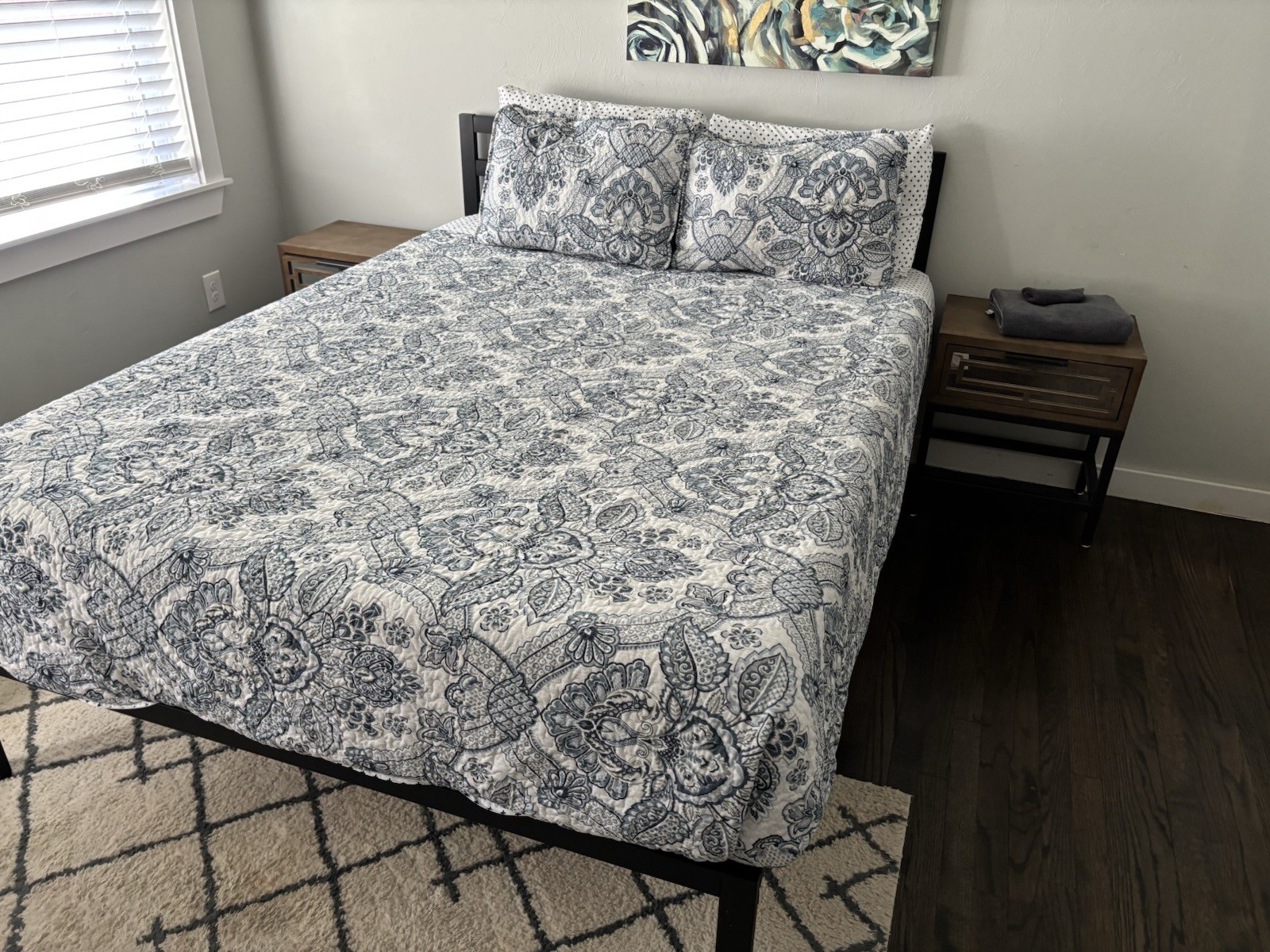 Novilla Full size Mattress White Gray for Bedroom Metal frame and headboard 2 NS
