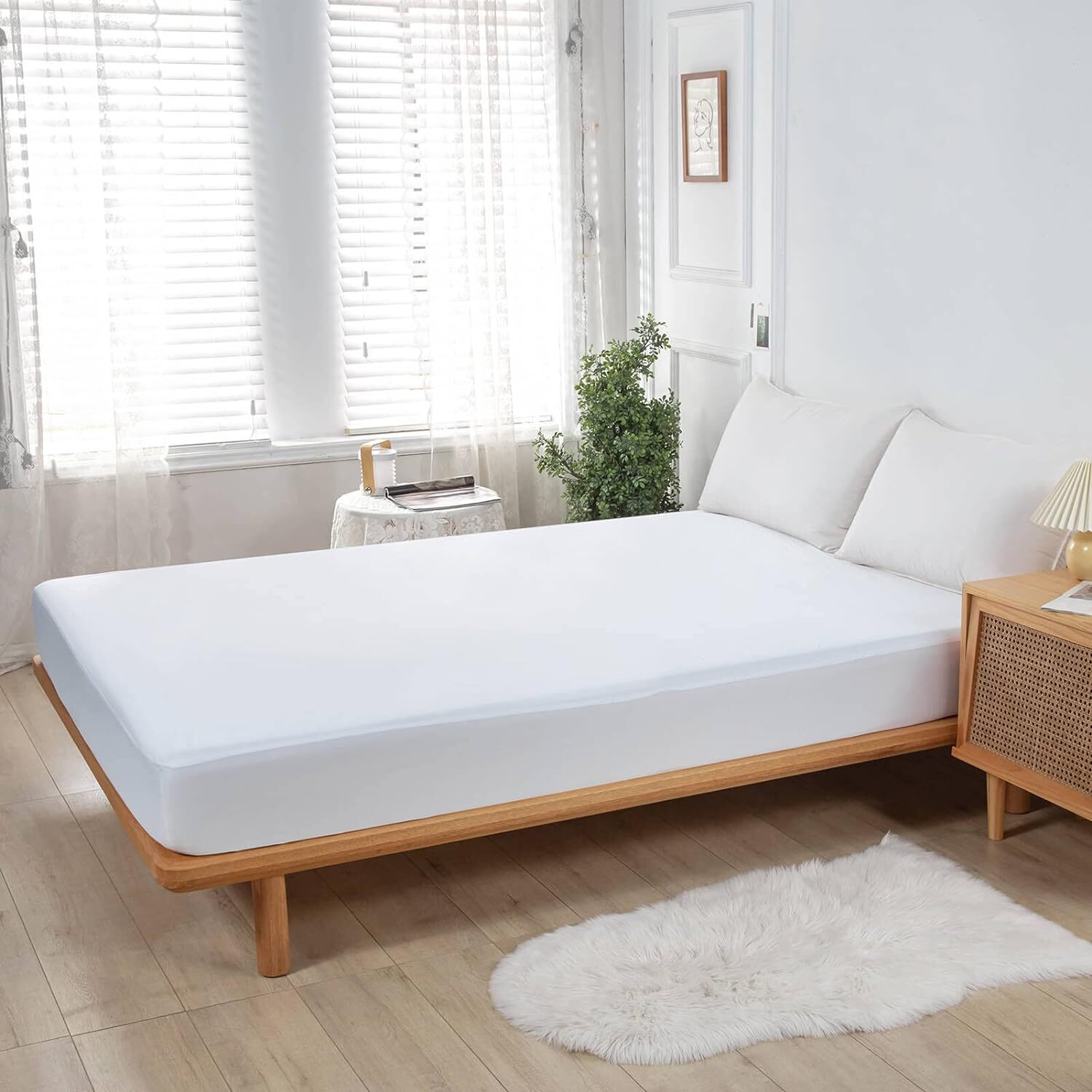 Kingnex Queen Mattress Protector Waterproof Fitted Sheet Style Queen, White