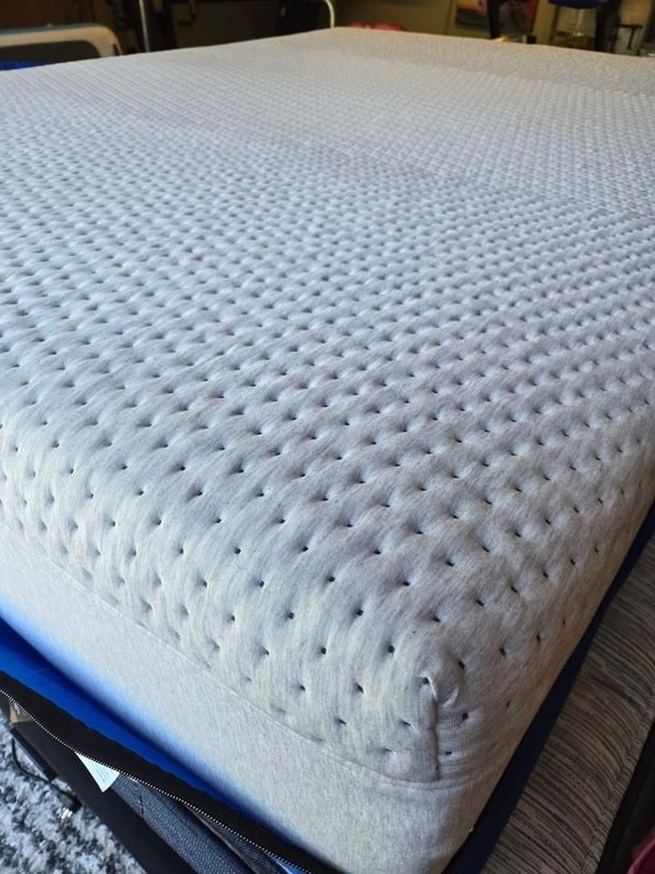 Casper Dream Max Hybrid Mattress TWIN XL / FREE Delivery