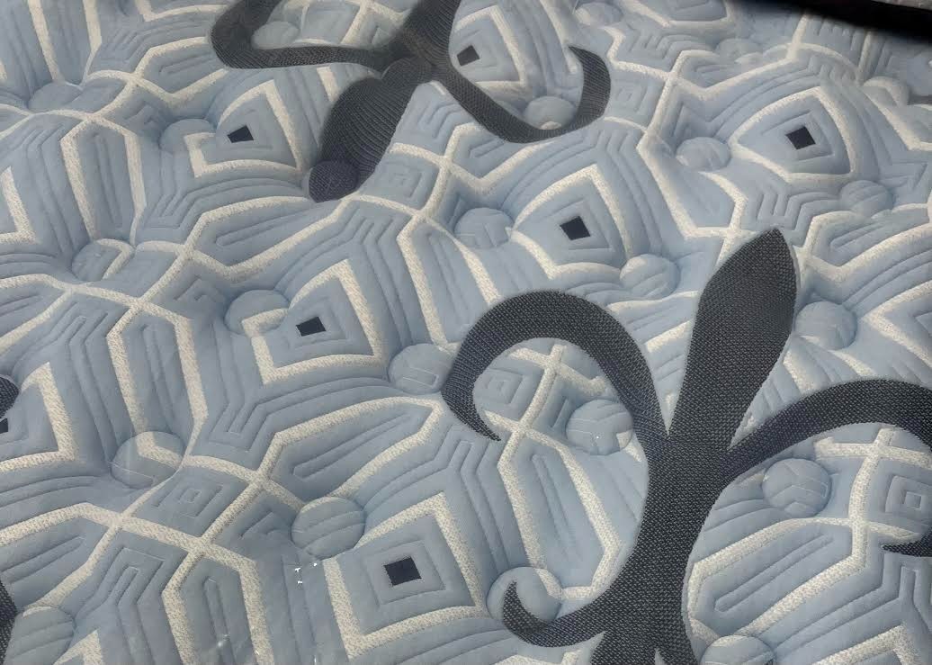 King Stearns & Foster Estate Firm Mattress