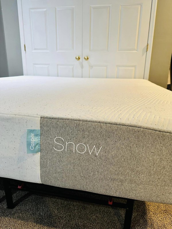Casper Snow Mattress (King) / FREE Delivery