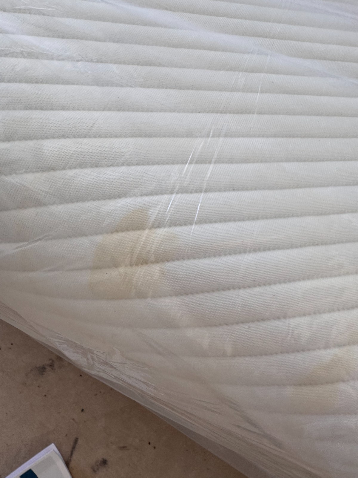 Tempur-pedic mattress Adapt Medium Contour Twin XL/ Split King ex-display.