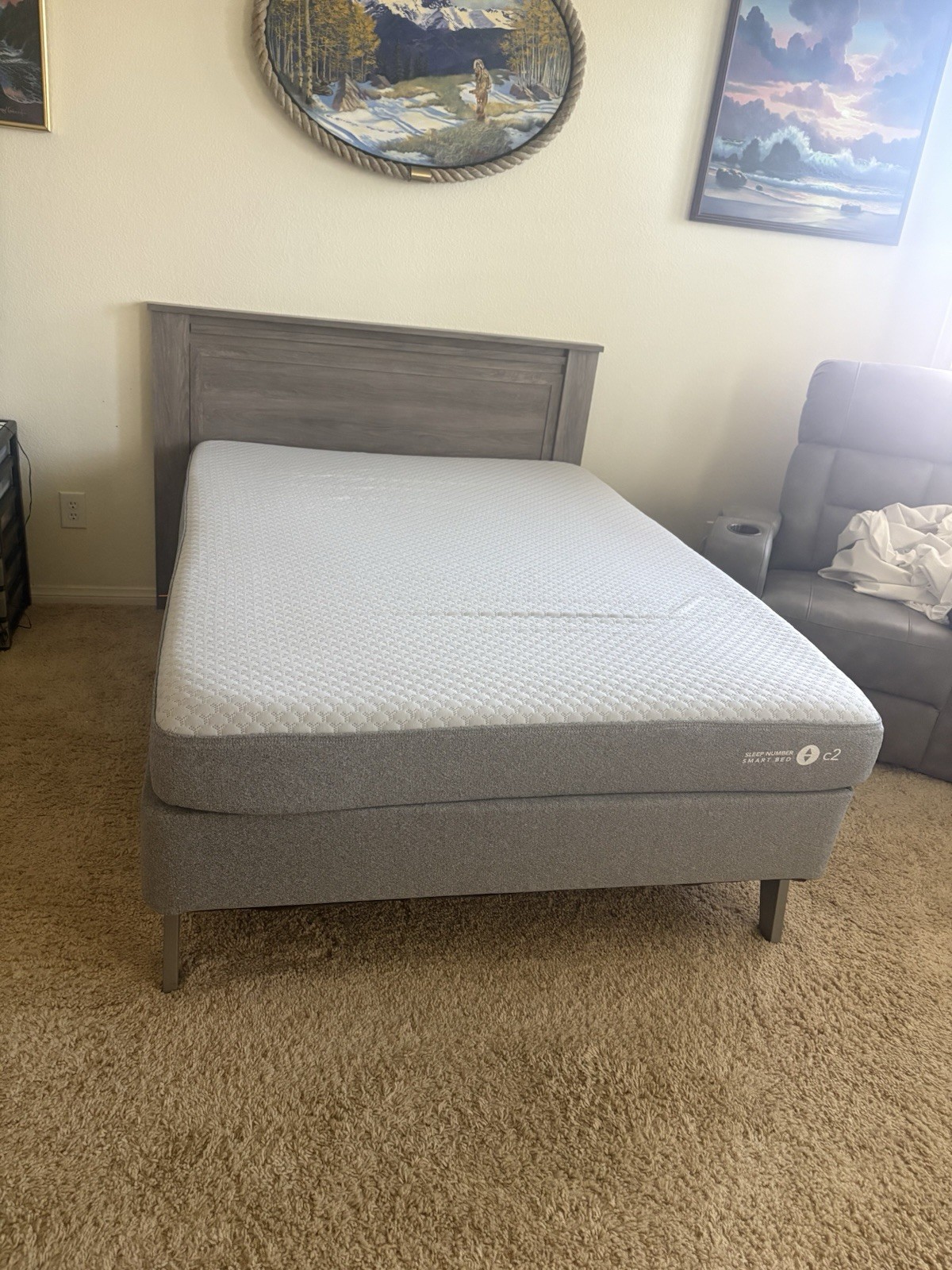 Sleep Number 360 C2 Smart Bed Queen Adjustable Firmness 40 White/Gray