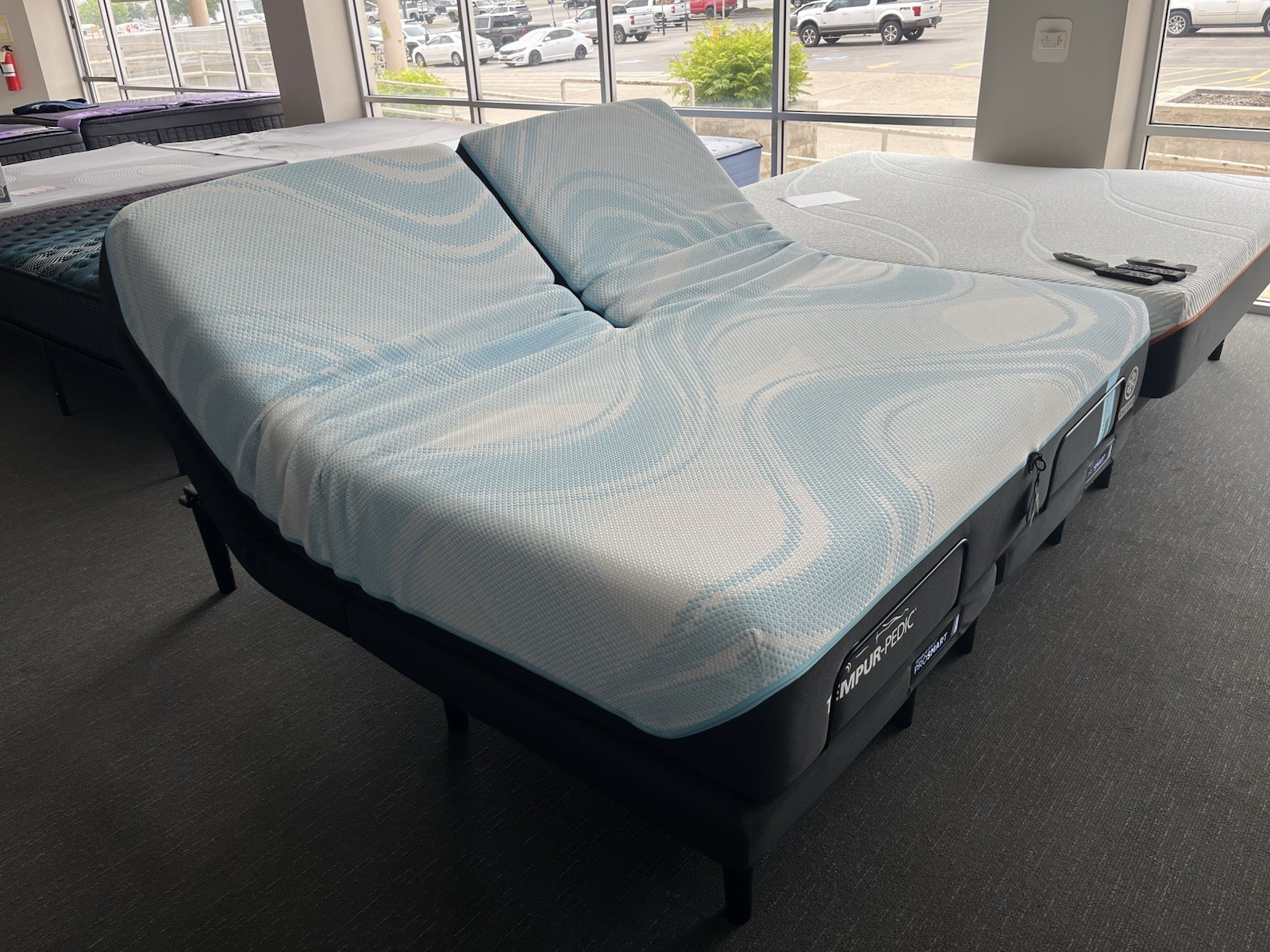 TempurPedic LuxeBreeze 2.0 Medium Hybrid Split Head King Mattress+ ProSmart Base
