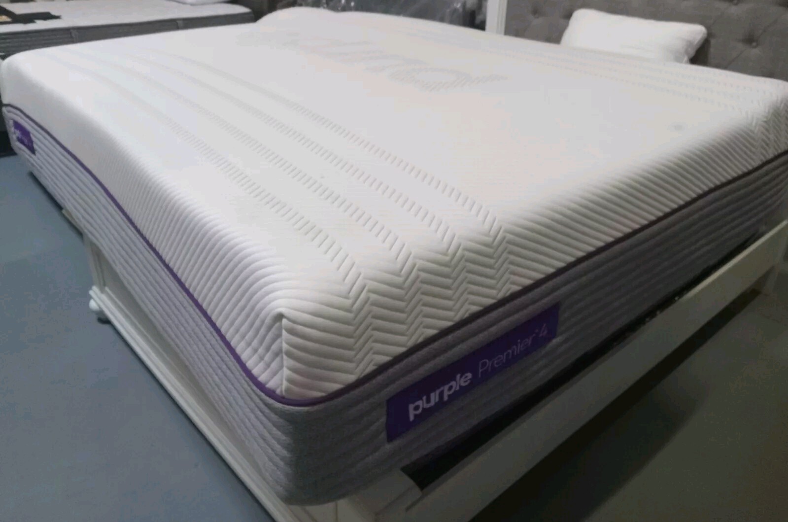 Purple Hybrid Queen Mattress – 2022 Model