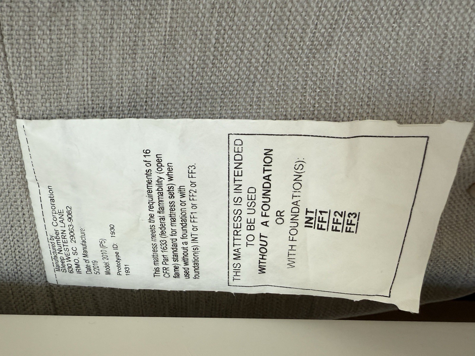 Sleep Number Mattress King Model 2010 P5. Pristine Condition.