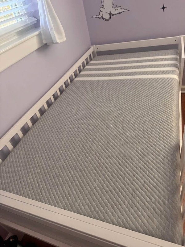 Leesa Original Hybrid Mattress TWIN / FREE Delivery