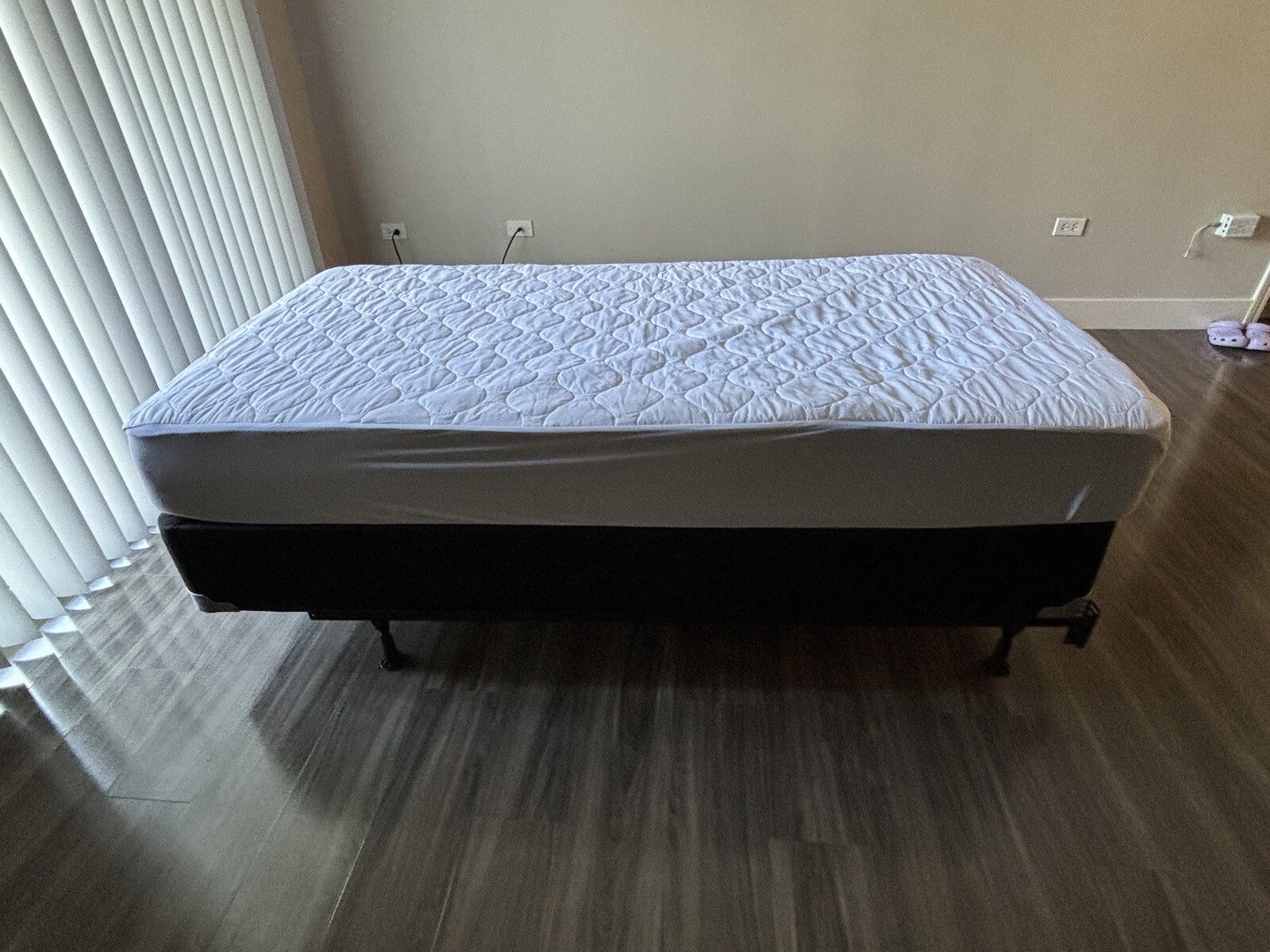 Sleepy’s Basic Innerspring Firm Mattress Twin Size Used Once + Frame And Cover
