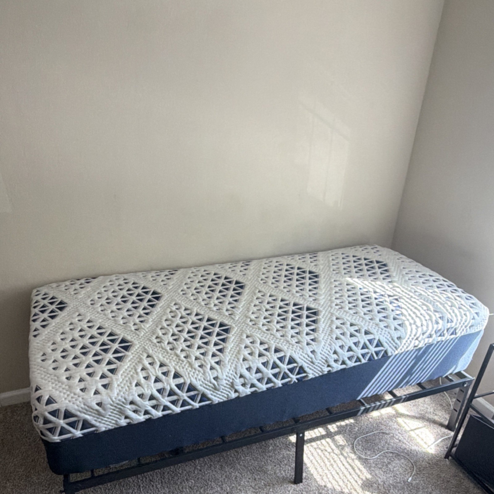 Sleepys Hybrid Twin Mattress Medium Firm Breathable Fabric Contemporary
