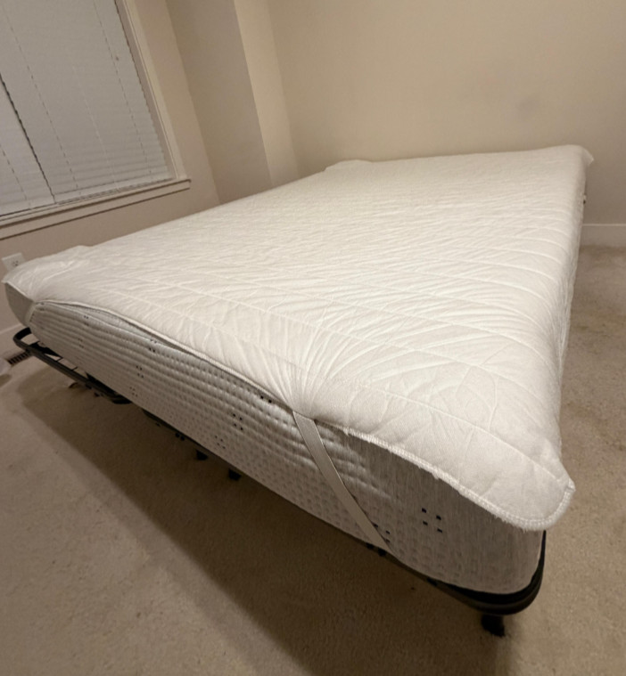 Sleepy’s Queen Basic Memory Foam Firm Mattress