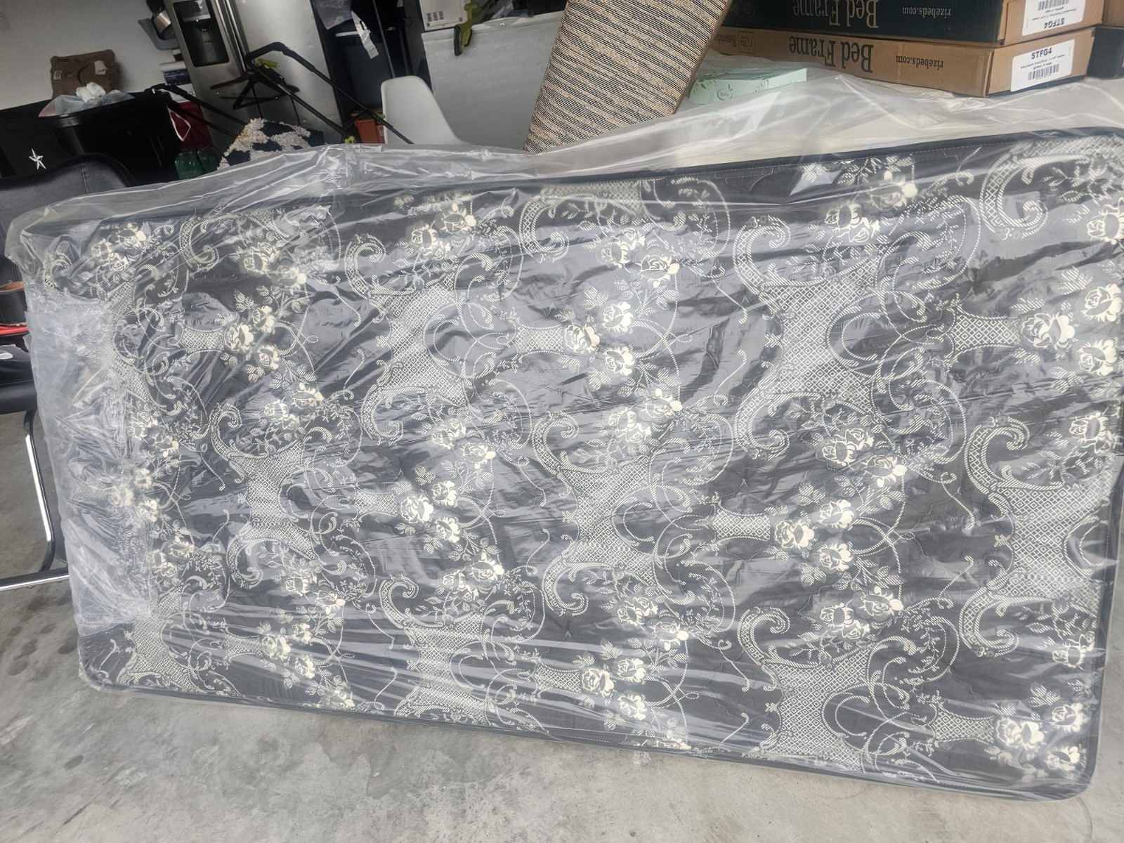Full Memory Foam Mattress Medium Firm Floral Pattern Black White Bedroom