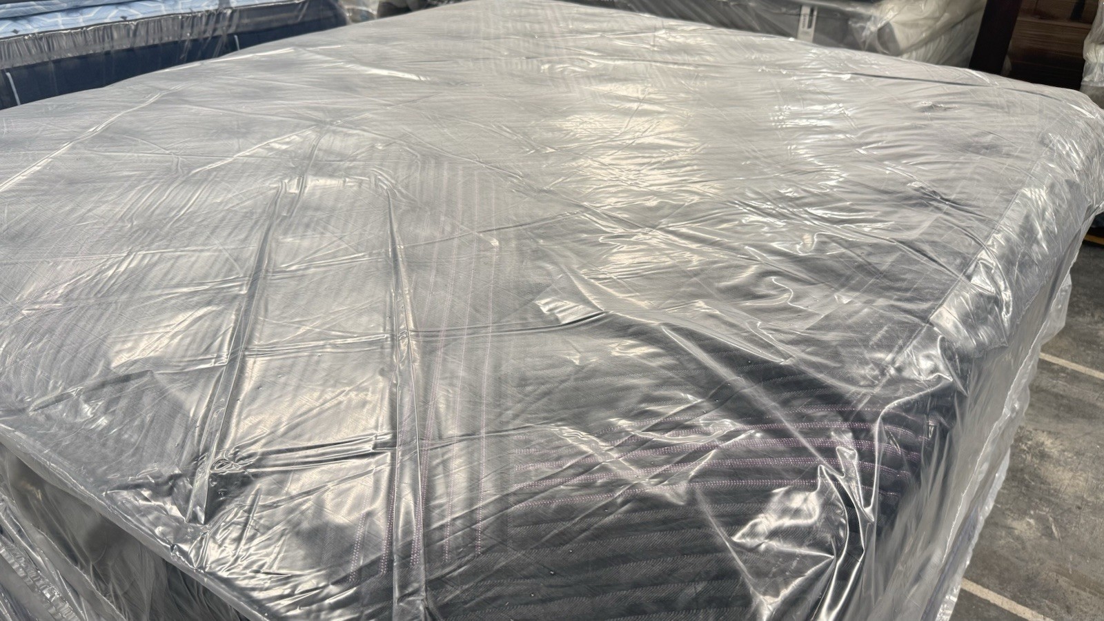 King Simmons Beautyrest Black Series 2 Medium Mattress MSRP $3699