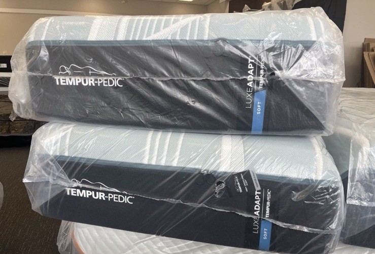 Tempurpedic Split King LuxeAdapt 2.0 Soft Mattress+Adjustable Motion Bed Base
