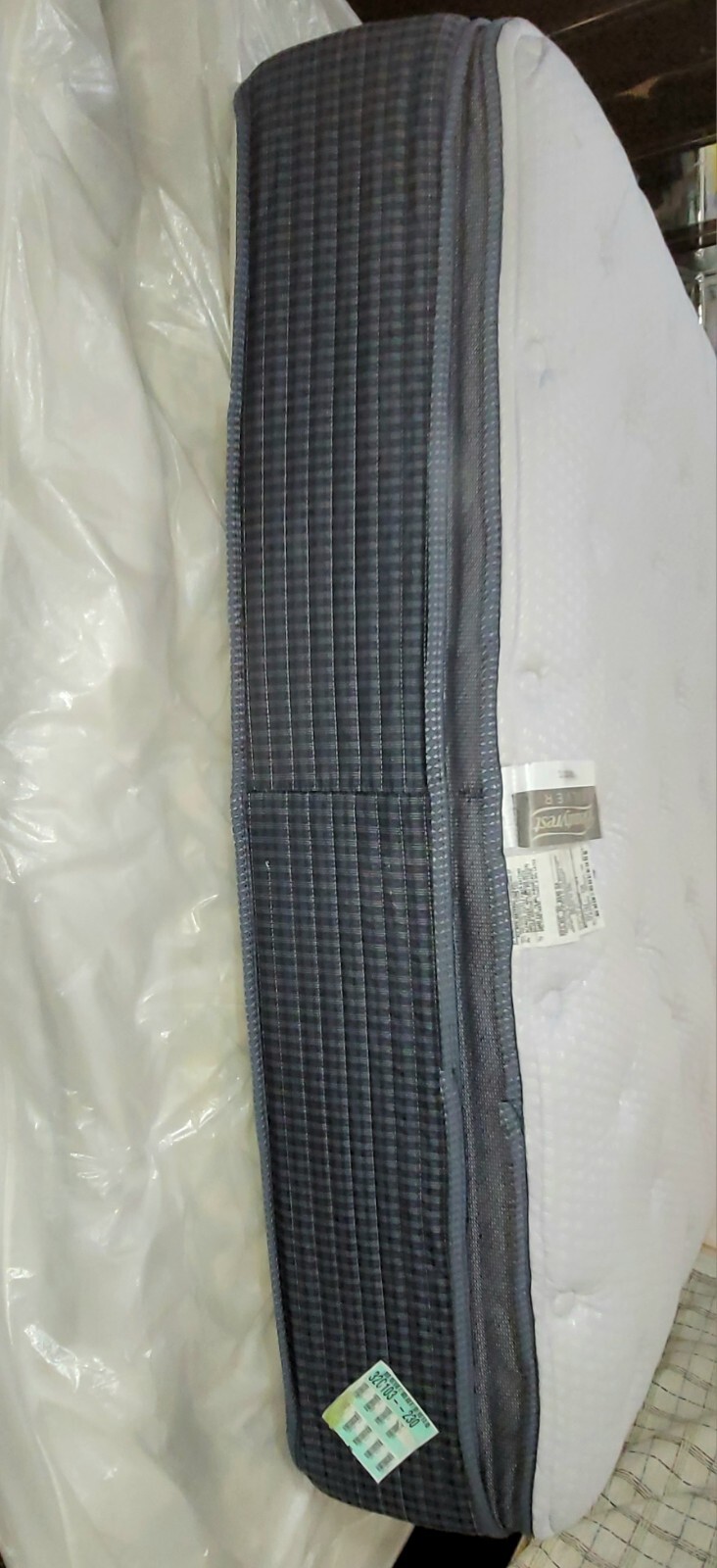 BEAUTYREST SILVER LUX PILLOW-TOP 14″ QUEEN MATTRESS. LOCAL P/UP ONLY QUEENS, NY