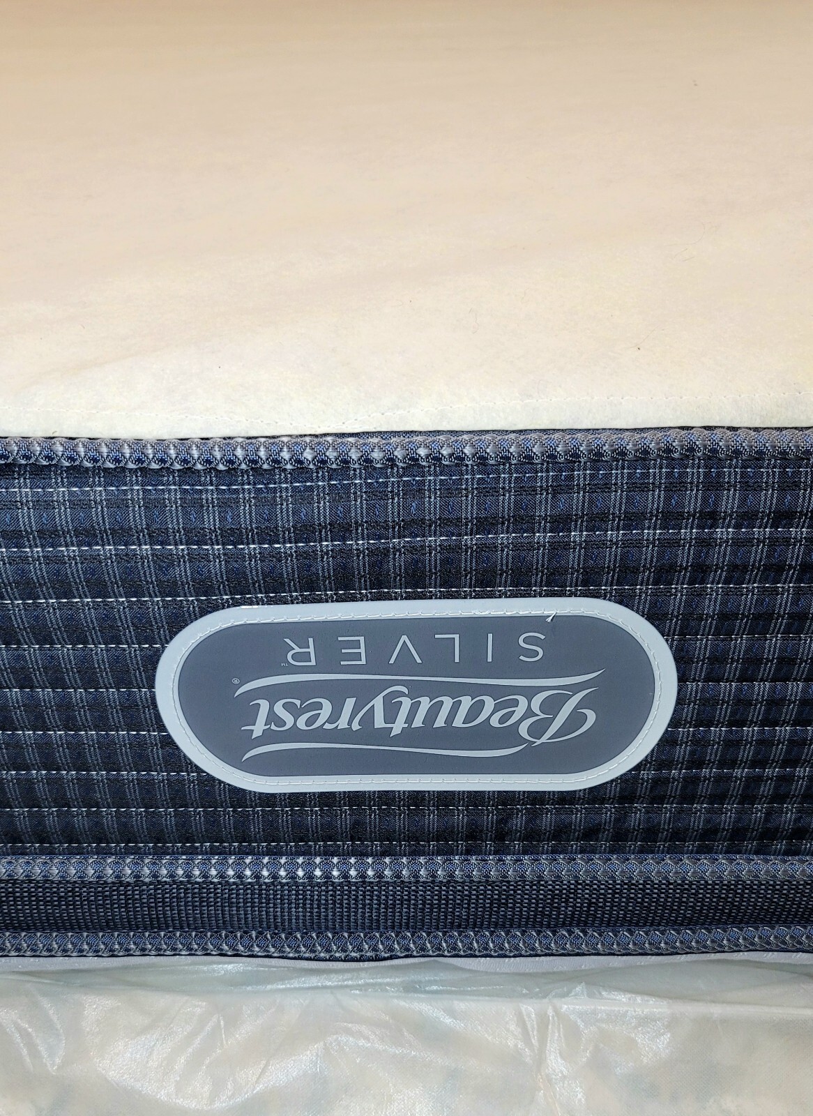 BEAUTYREST SILVER LUX PILLOW-TOP 14″ QUEEN MATTRESS. LOCAL P/UP ONLY QUEENS, NY