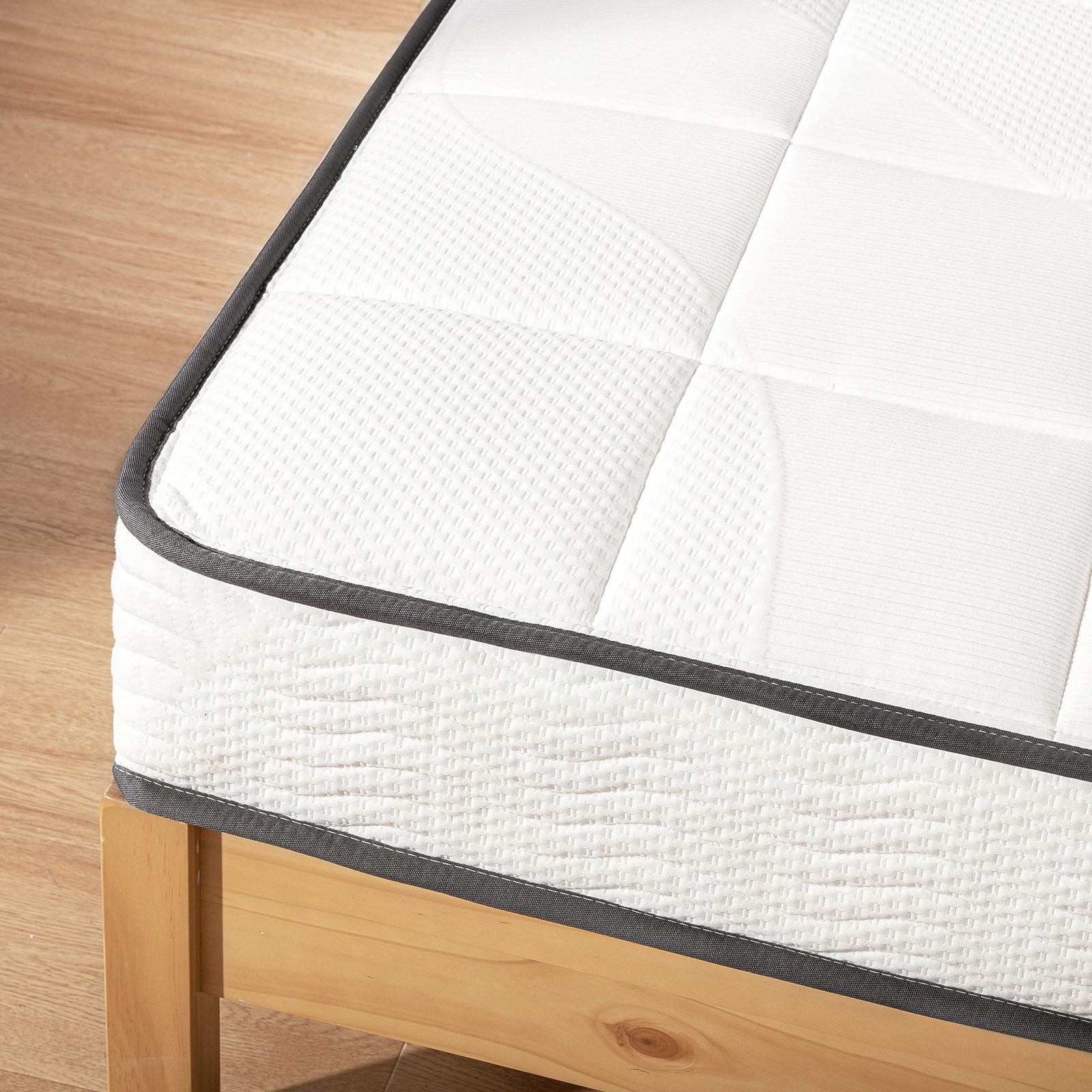 8 Inch Bonnell Spring Mattress, Comfort Foam Top with Innerspring Base, Certi…