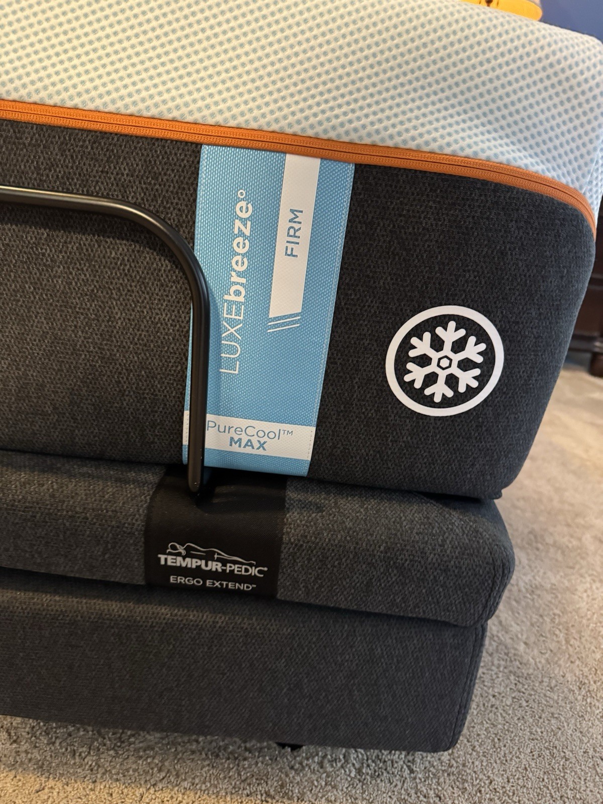 Tempur-Pedic LUXEbreeze Twin XL Gel Foam Soft & Firm Adjustable Bases