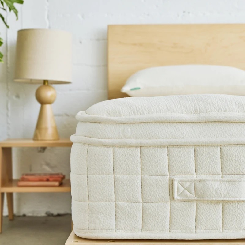 Avocado Luxury Organic Mattress King Size Plush. Two King Size Pillows Included