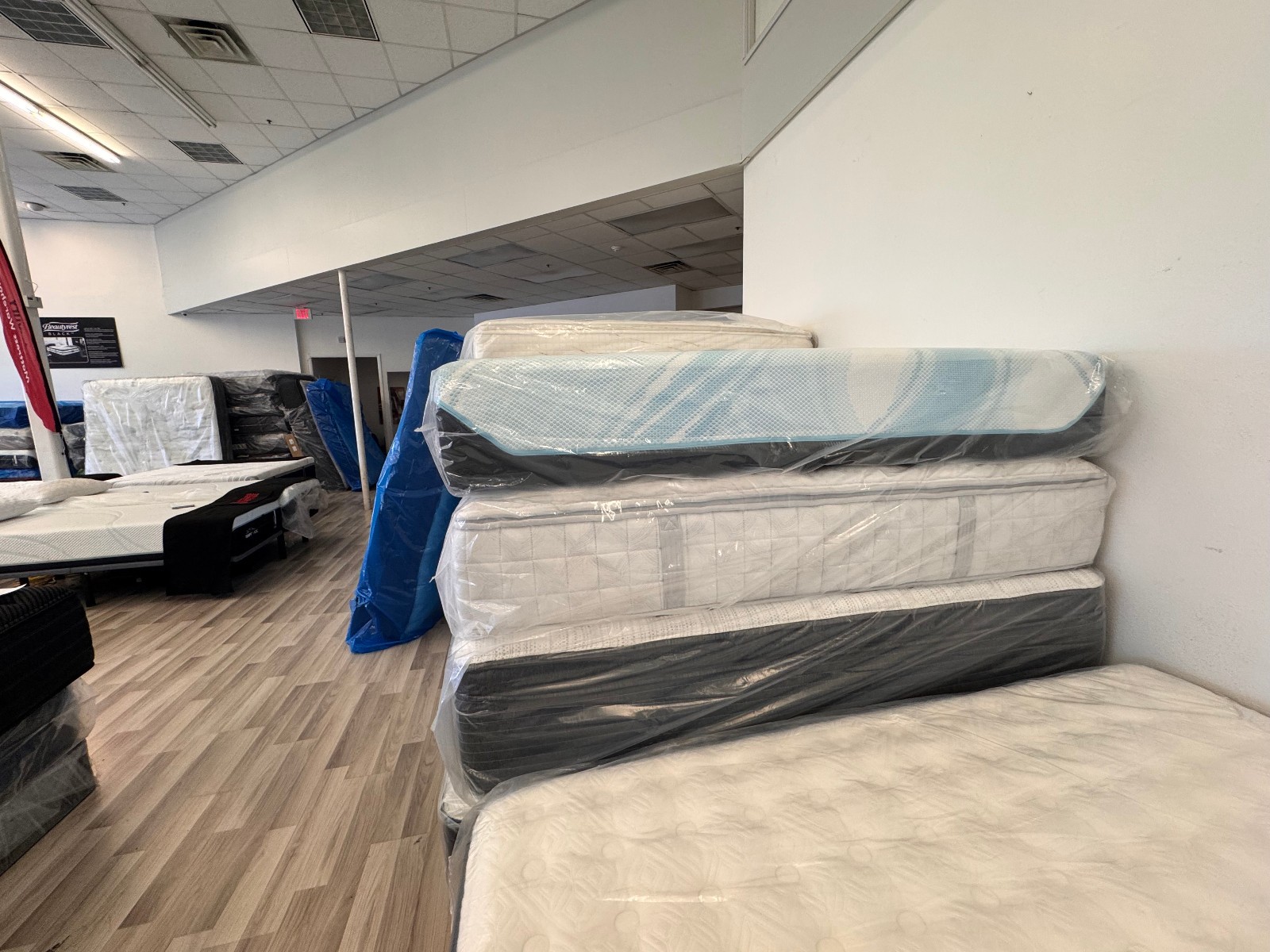 QUEEN TEMPURPEDIC LUXEBREEZE SOFT MATTRESS-MSRP $6,399