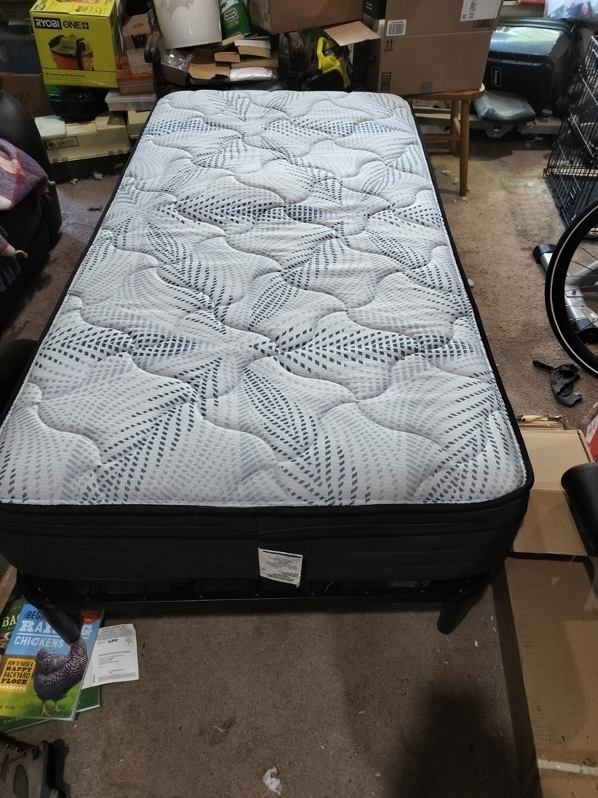 Sealy’s Sleepy twin pillow top mattress w/adjustable base