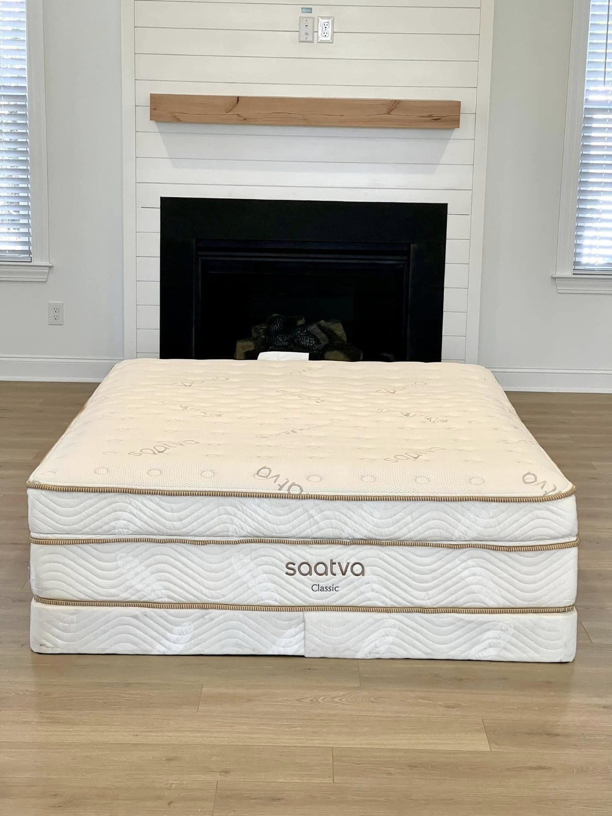 Saatva Luxury Firm King Mattress 11.5″ And 14.5″ Available, Pick Up Chicagoland