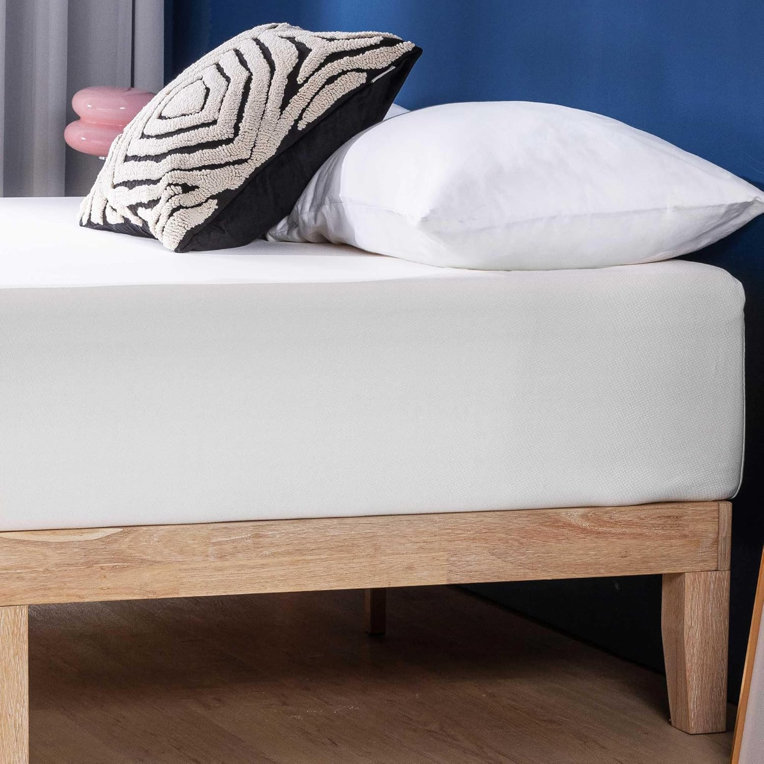 12 Inch Queen Memory Foam Mattress, Medium Firm, Cooling Gel Infused