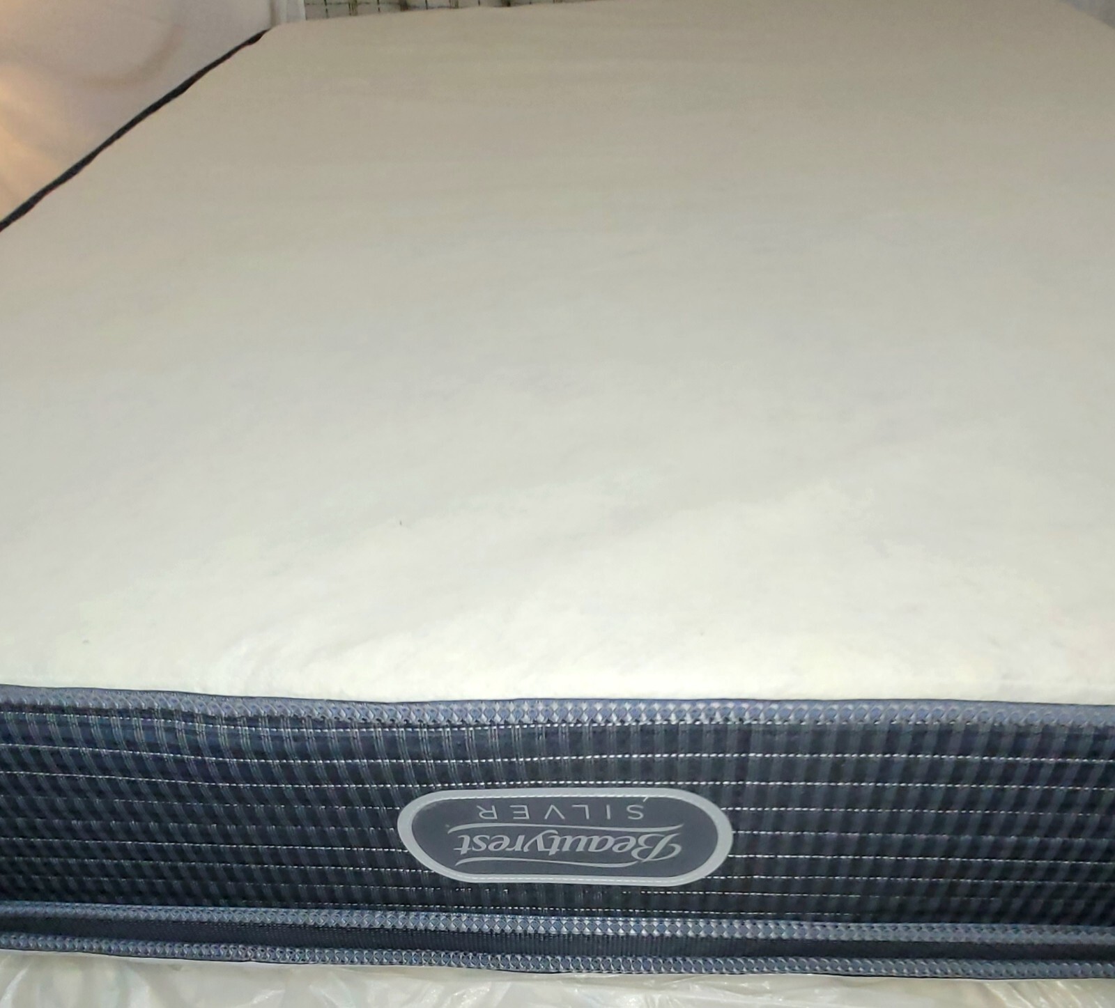 BEAUTYREST SILVER LUX PILLOW-TOP 14″ QUEEN MATTRESS. LOCAL P/UP ONLY QUEENS, NY